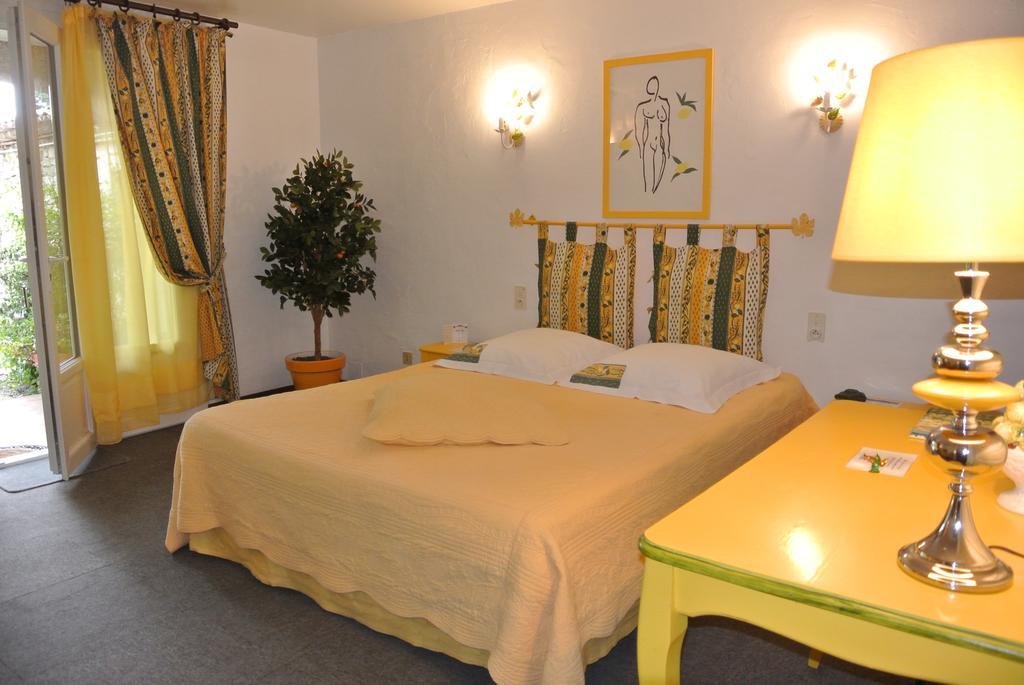 La Vieille Bastide Bed and Breakfast Flayosc Εξωτερικό φωτογραφία